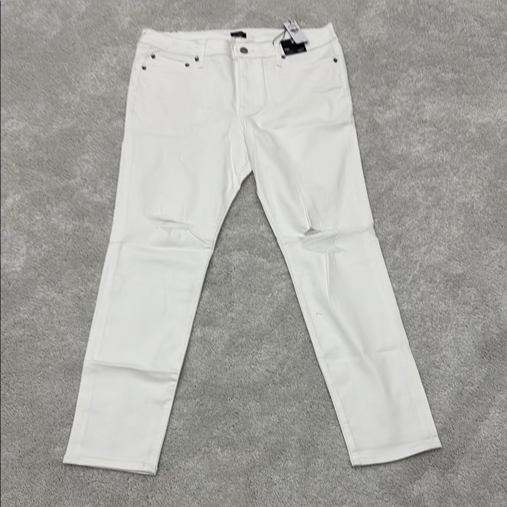 Express White Skinny Jeans Distressed Design